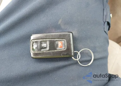 2005 Toyota Prius from USA, damaged, VIN JTDKB20UX57038240